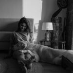 Jennifer Winget Instagram - Patiently Paused unto Perfection. This I wish for Christmas... that in it’s spirit and with it’s guiding light, it heralds in a promising tomorrow. 🙏🏻❤️🌲 #AsWeWait