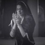 Jennifer Winget Instagram - All good things come to an end and so the curtains will soon fall on our beloved, Bepannaah, you cant help but feel sad together with all fans of the show. The last thing we want is to disappoint you but certain journeys are best short therefore even more meaningful and fulfilling. Bepannaah has left its own special trail and as it gears to close, i stand with gratitude for a stellar star cast @harshad_chopda @namita_dubey @rajesh_khattar @sehban_azim @vaishnavidhanraj @shweta.shwets @apurvaagnihotri02 @shehzadss @iqbal.azad @aaryaasharma @aanchalgoswami55 @parineetaborthakur @mallika453 @itstahershabbir and the crazy times we’ve shared on set and for the opportunity to be your Zoya! Time really flies by but the love that our fans have bestowed on us has been tremendous all through and overwhelming to say the least. Rest assured, I will be back after a short break with something new and even more exciting so humbly request that you respect that a new beginning follows after every ending. Stay tuned for an all new avataar of your’s truly. Finally, @aniruddha.rajderkar @naihal.bagora you guys created a gem of show and this is just the beginning. Ishq ke imtihaan aur bhi baaki hai !:) Thank you Cinevista, my home away from home. Thank you for always trusting me blindly and having faith in me. This is bittersweet, but my heart will always belong here. #Bepannaah ❤️