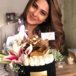 Jennifer Winget Instagram – Nothing less than a billion roses to make me smile . Thank you @billionaire_roses 😊