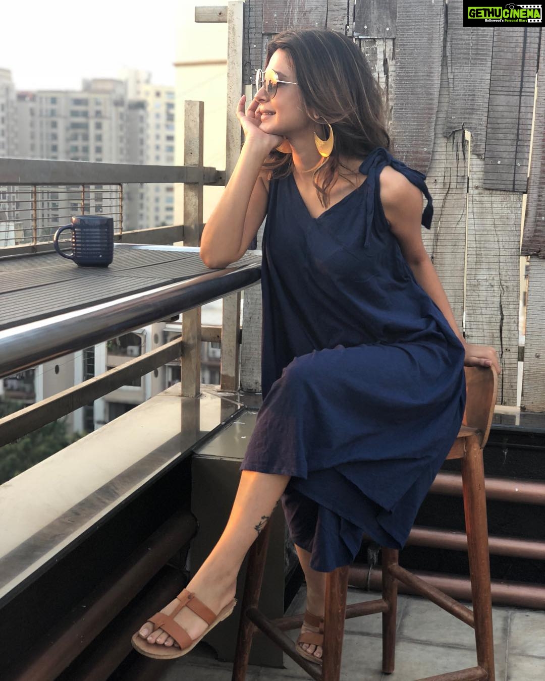 Jennifer Winget Instagram - Pre-Valentine’s - Sun-kisses are all I’m basking in!