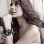 Jennifer Winget Instagram - Timelessness doesn't get any more subtle than this! Flaunting my @sevenfriday timepiece both, on and off the set #FreshFromThePress Thank you @sevenfriday_india