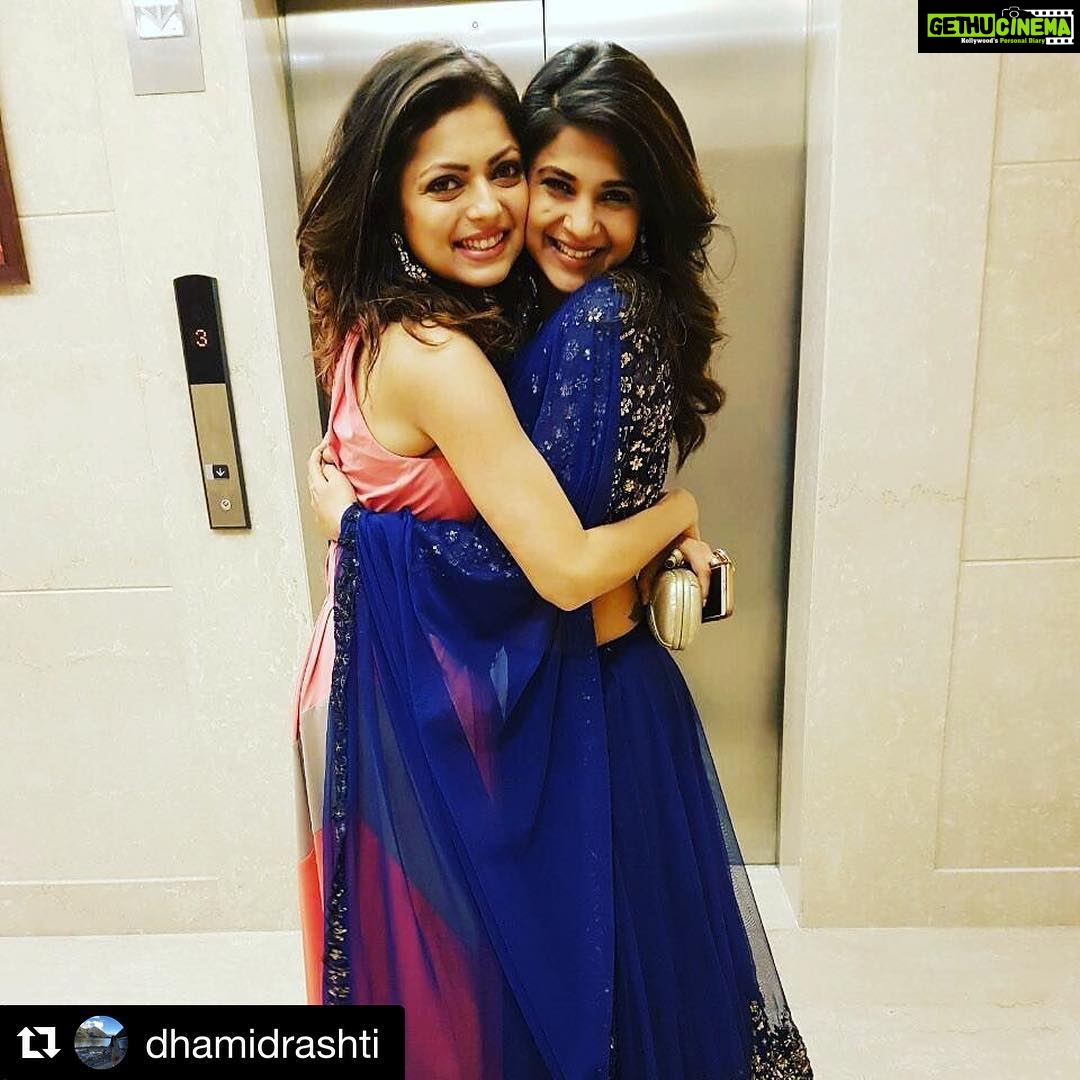 Jennifer Winget Instagram - #Repost @dhamidrashti with @repostapp ・・・ Dilli#awesometime @jenniferwinget1 😄😄😘😘