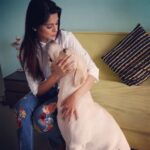 Jennifer Winget Instagram - Don't go to work today mommy !!! 🐾🐾#mybabybear#breezer#lovehimtodeath