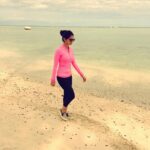 Jennifer Winget Instagram – Life’s a beach…somedays! Nothing better than an early morning jog by the sea! #throwbackmonday#mauritius❤️