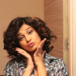 Jennifer Winget Instagram – Ok…So apart from being pout-perfect in this pic (NOT!!), It was great to beat the heat at a Sunday brunch with this Faux Bob – calling the commitment-phobic, something worth a try. Fake it till you make it!