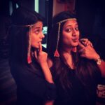 Jennifer Winget Instagram – me ani majhi paagal maitrin!!!😁😁😁