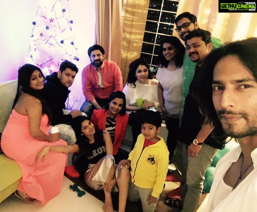 Jennifer Winget Instagram - Beautiful people, beautiful presents, beautiful moments and a beautiful day!! Thank you all my making Christmas special once again. Love you all!!❤️❤️ @naihal.bagora @rubinas @rohitnag9 @rk945 @aniruddha.rajderkar @ash4sak @poojabsharma @aditim88 @sehban_azim @sunilmasali