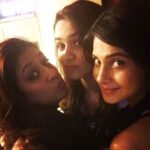 Jennifer Winget Instagram - And there she is!! Happy birthday ❤️❤️❤️@amrita_joshi @naihal.agora