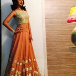 Jennifer Winget Instagram – Ready to rock the telly awards in this beautiful outfit by @asthanarangofficial styled by @i_am_dipika and @sonam49  #feelingroyal