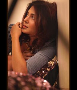 Jennifer Winget Instagram - I am not what I think. I am merely thinking what I think.