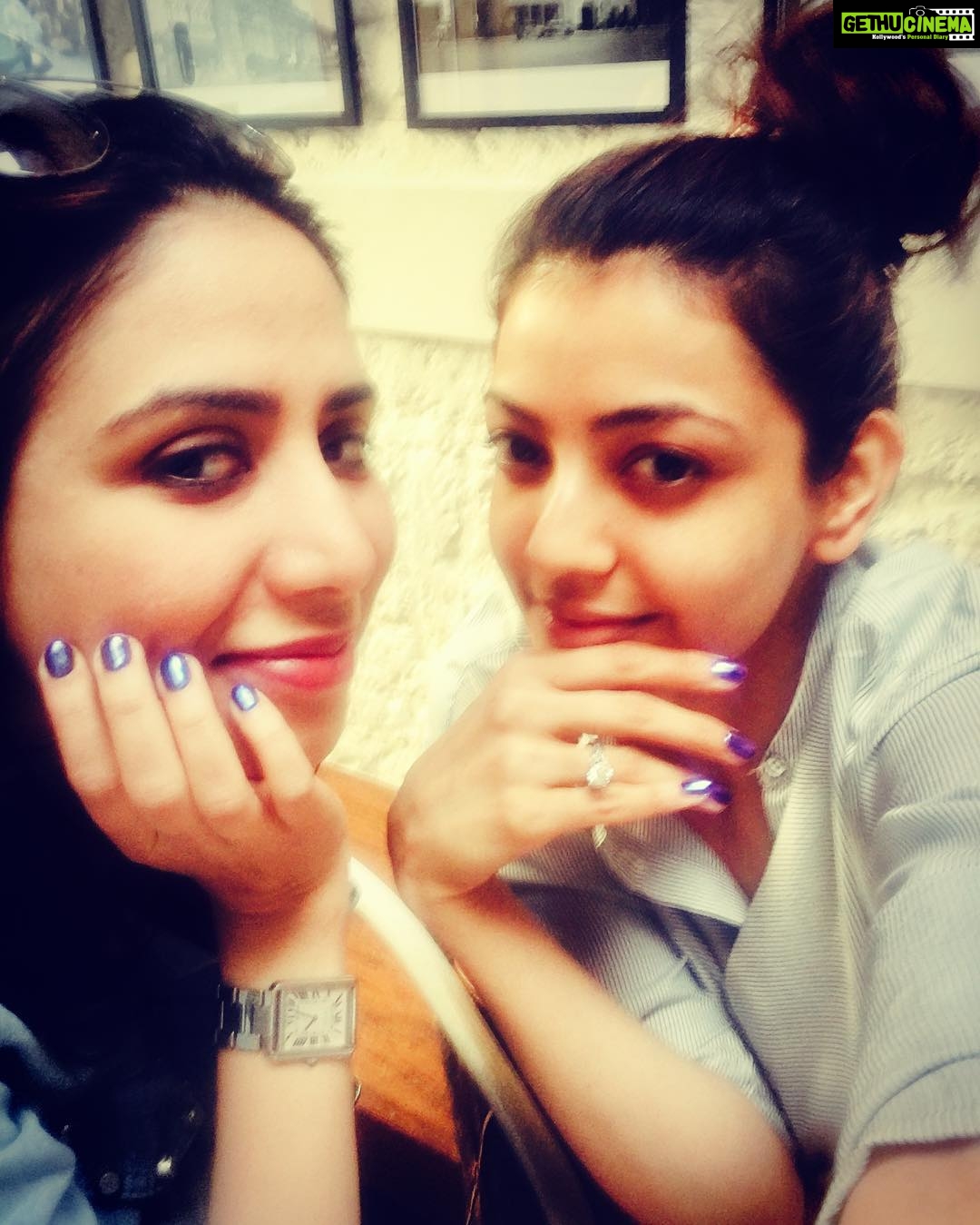 Kajal Aggarwal Instagram - #twinningnails #chromelove #isitpurpleorisitblue #spadate with my doll @nehatugchopra