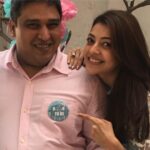 Kajal Aggarwal Instagram - #daddytobe deserves a special mention too ❤️👶🏻🍼🎈🎀 Veranda Bandra