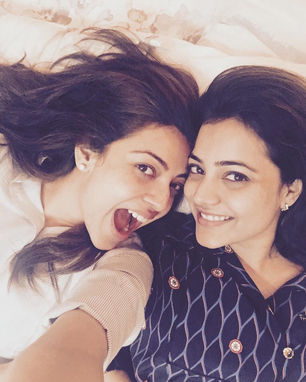 Kajal Aggarwal Instagram - #sisterbonding #sister #sisterlove @nishaaggarwal 👯👭💕