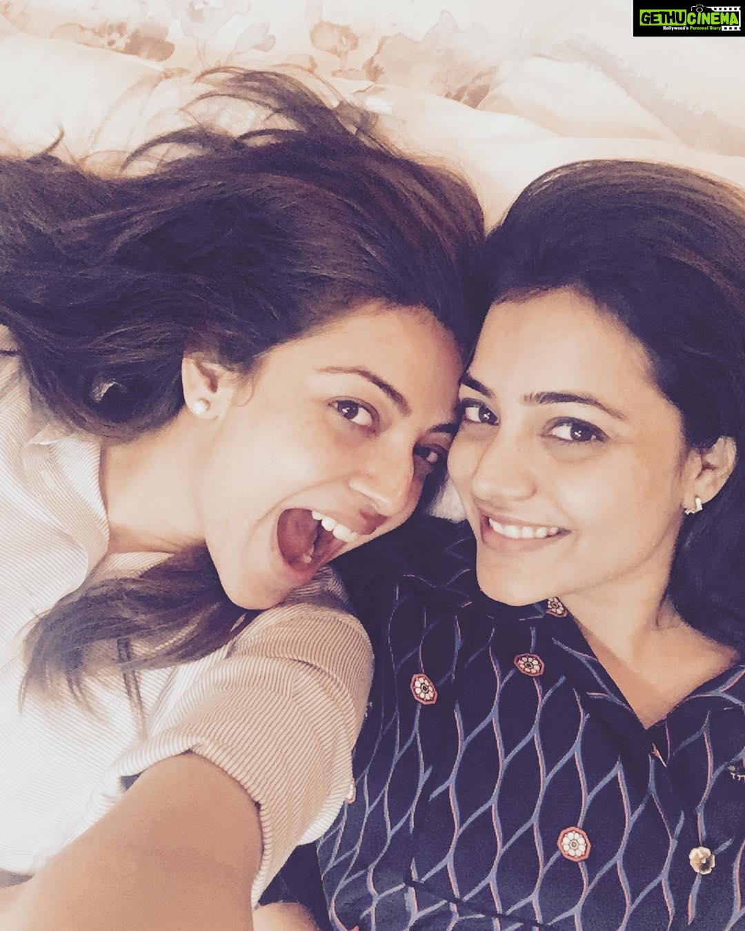 Kajal Aggarwal Instagram - #sisterbonding #sister #sisterlove @nishaaggarwal 👯ðŸ‘💕