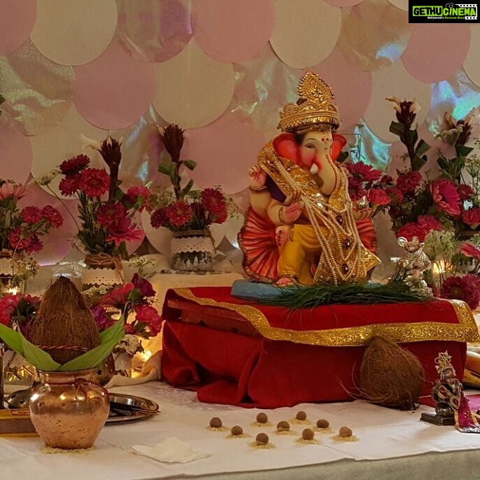 Kajal Aggarwal Instagram - May Lord Ganesh bless you and your family with all prosperity and Happiness. Happy Ganesh Chathurti