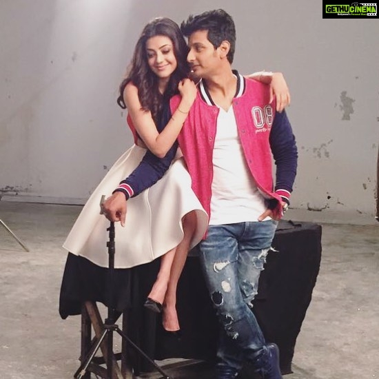 Kajal Aggarwal Instagram - #kavalaivendam @actorjiiva