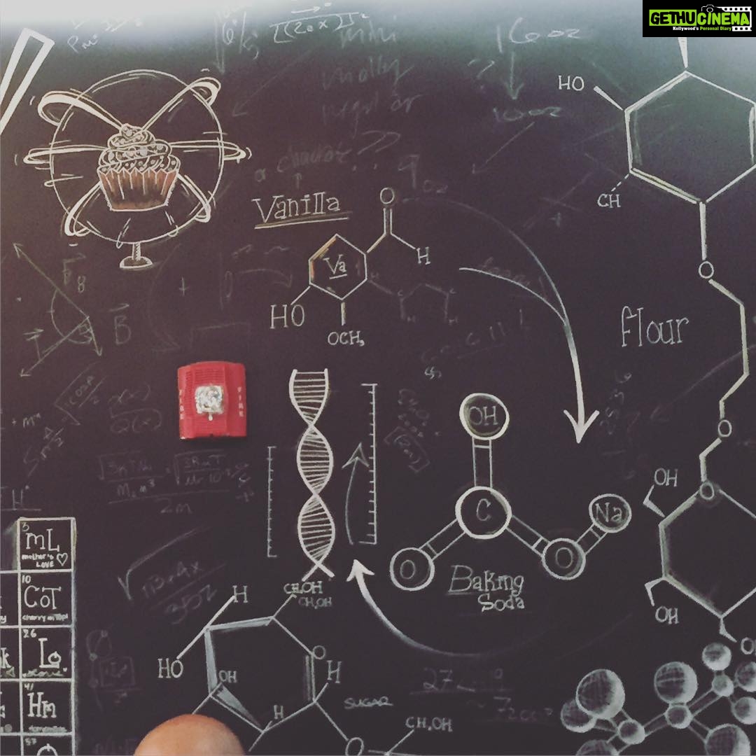 Kajal Aggarwal Instagram - The #chemistry behind #cupcakes #perfectcombination #geekchic 👓 #sugarrush