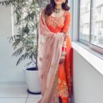 Kajal Aggarwal Instagram – 🧡 Outfit : @shyamalbhumika
Jewellery : @sunita_shekhawat_jaipur
Jootis : @fizzygoblet 
Stylist: @stylebyami @stylebyamibrides
Style team: @tanyamehta27
Make up : @vishalcharanmakeuphair
Hair : @divya.naik25
Photographer : @rahuljhangiani
@storiesbyjosephradhik  Kaliras- @mrinalinichandra 🧡