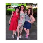 Kajal Aggarwal Instagram - We’re more than just friends. We’re a really small gang. @divya.vaswani04 @pre.anca