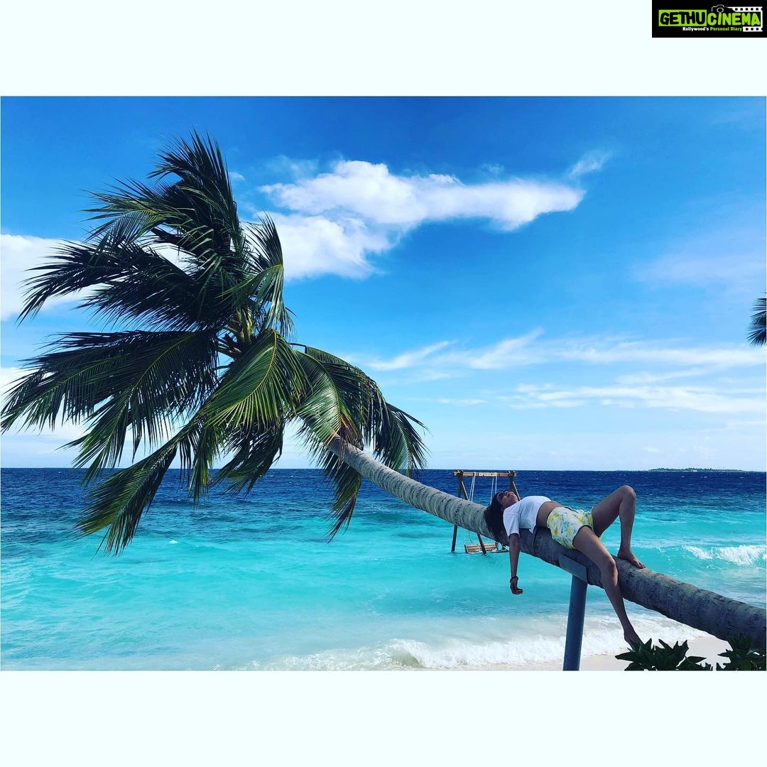 Kajal Aggarwal Instagram - #aqua #azzure 💙