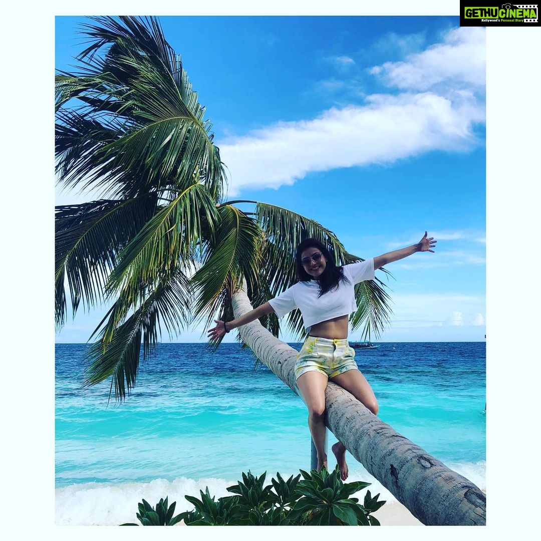 Kajal Aggarwal Instagram - #aquaazzure 🌊