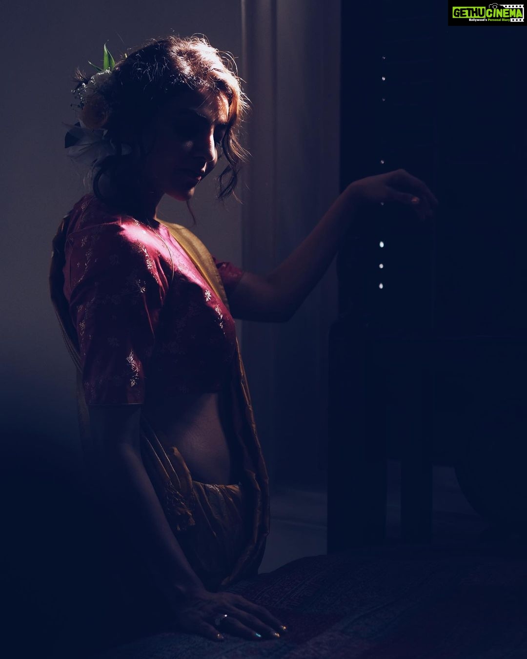 Kajal Aggarwal Instagram - #catchinglight #silhouttes and #shadows