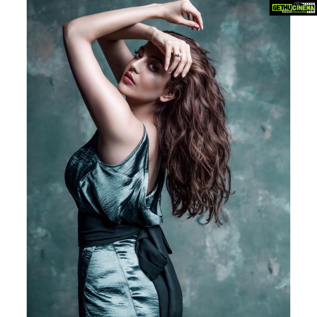 Kajal Aggarwal Instagram - @tisharth_by_shivani @shreejarajgopal @vishalcharanmakeuphair @divya.naik25 @ankitanevrekar_photography