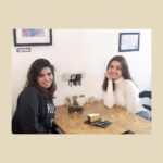 Kajal Aggarwal Instagram - #lunchdate with the bestie #makingtimethroughshootschedsandtravels @divya.vaswani04 also, you wonderful folks at @cafe_artysana love the cafe and the food 😍 #healthy #vegan #delectable #maketherightchoices Café ArtySana