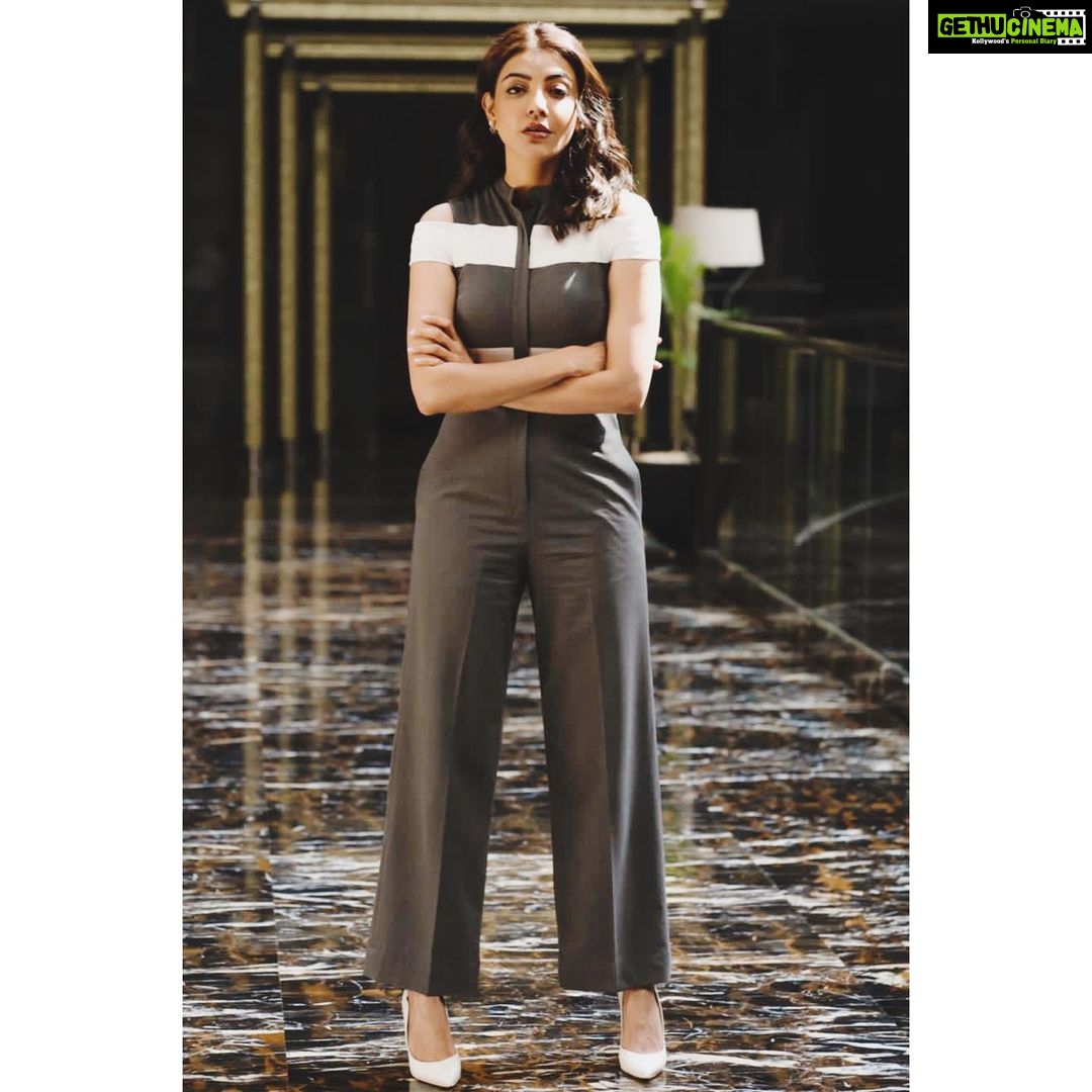 Kajal Aggarwal Instagram - @notebook.official @louboutinworld @nkdivya @vishalcharanmakeuphair @deepa_hairstylist__ @throughlens_photography 🤍