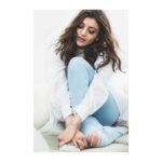 Kajal Aggarwal Instagram – HMU – @vishalcharanmakeuphair @ashwini_hairstylist 📸 @nehapan