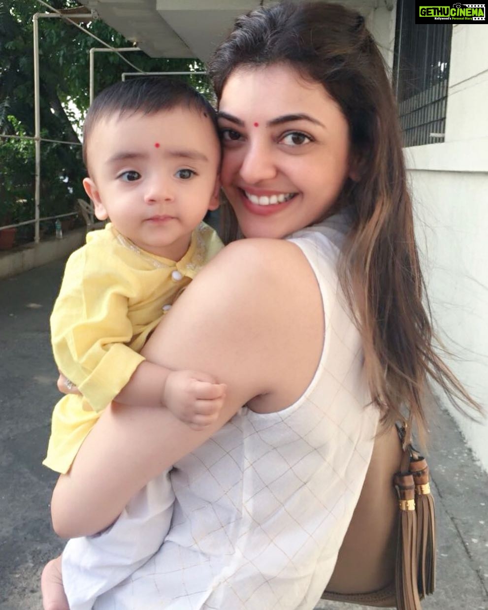 Kajal Aggarwal Instagram - With my little #ladoogopal #ishaanvalecha dressed as infant Krishna for a #bhagwadgita reading and prayer ceremony 😍🙏🏻 #eternalsunshine #masilove 💛❤️