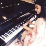 Kajal Aggarwal Instagram – Polishing (cultivating) rusty skills between shots 🎹 #notsurehowtheteamfeelsthough #letitgo #frozen 🎶 Qafqaz Tufandag Hotel Gabala