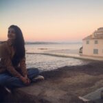 Kajal Aggarwal Instagram - #magicalsunsets #laponche #sttropez La Plage de la Ponche - Saint Tropez