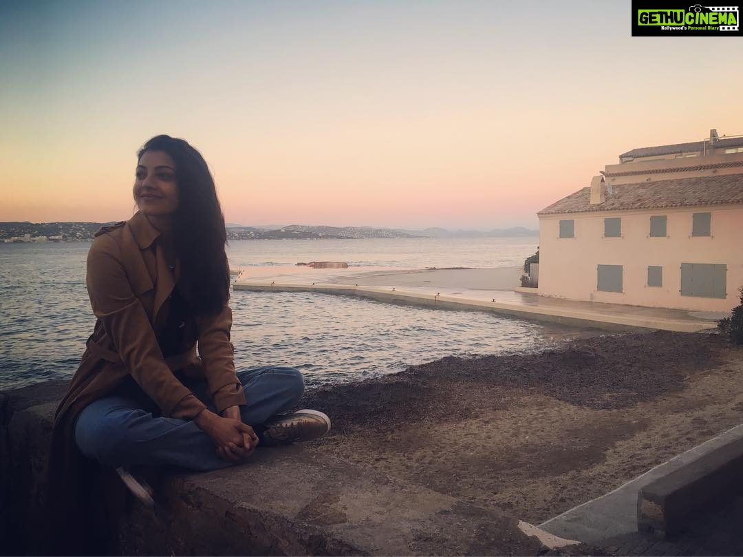 Kajal Aggarwal Instagram - #magicalsunsets #laponche #sttropez La Plage de la Ponche - Saint Tropez