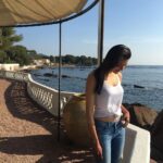 Kajal Aggarwal Instagram - #soakingupthesun #frenchriviera Villa La Mauresque