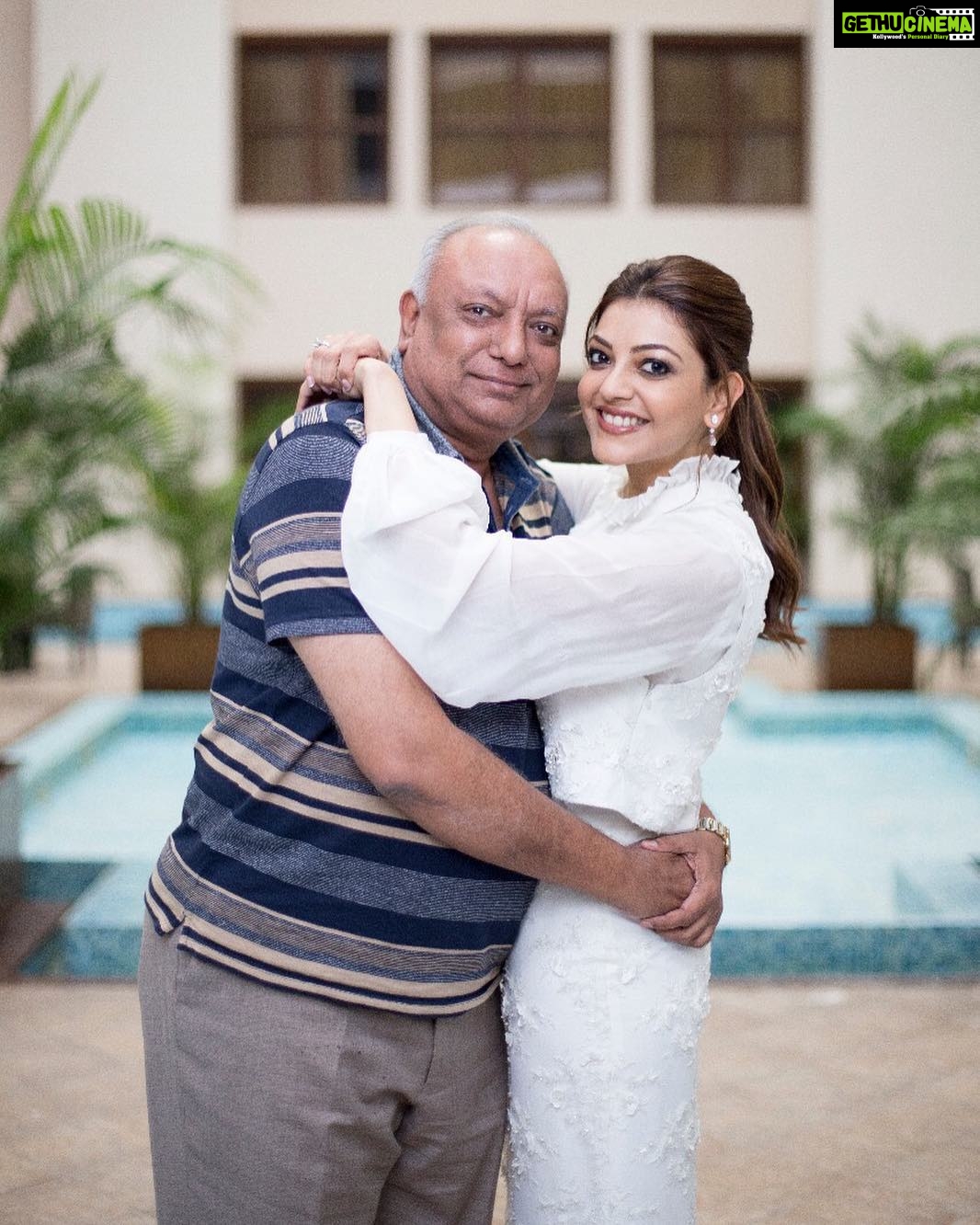Kajal Aggarwal Instagram - #daddysgirl #popsandme 💕