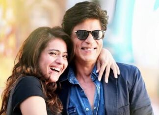 Kajol Instagram - Happy happy birthday to my sweet friend. To many more smiles like this ! Have a wonderful day @iamsrk