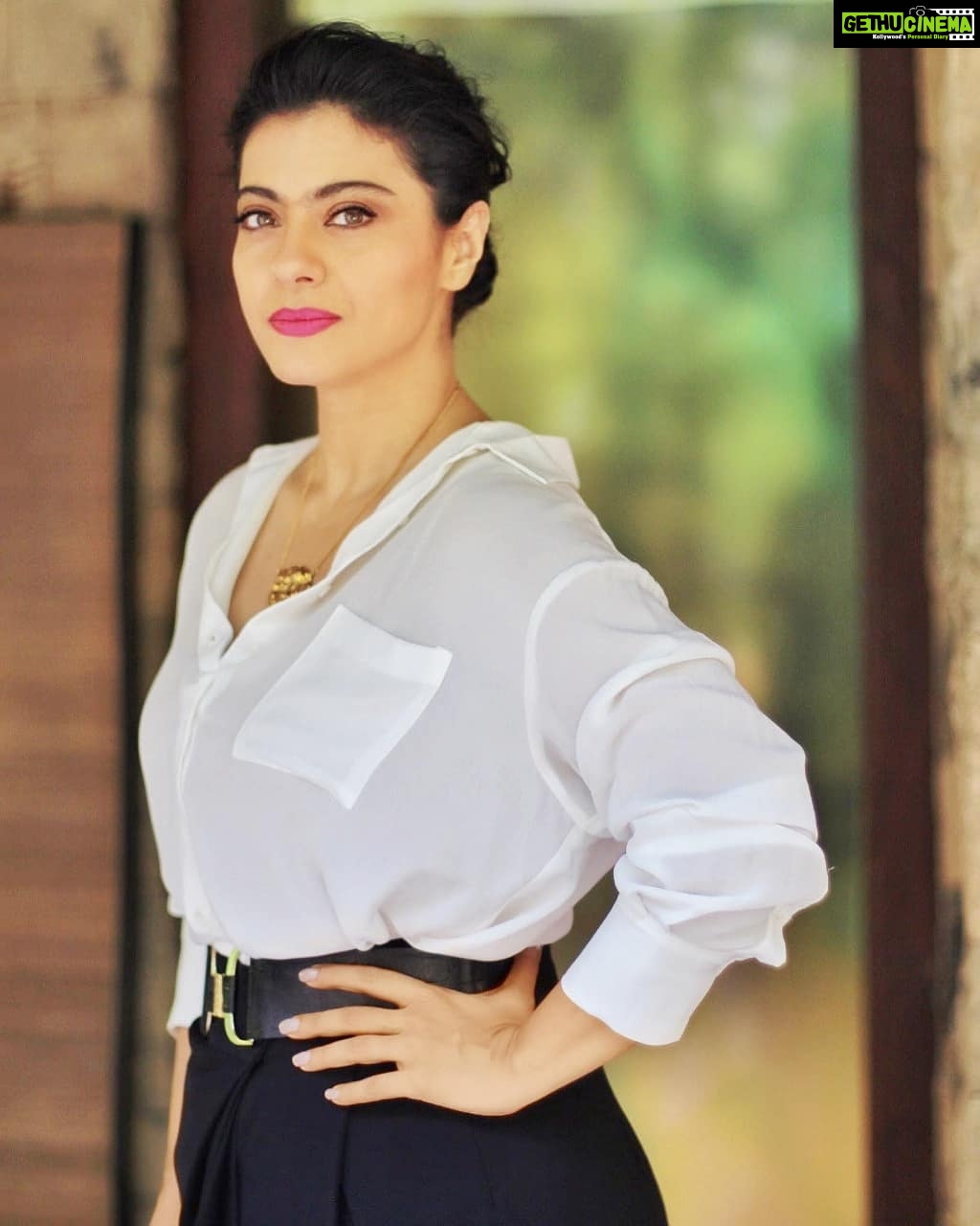 Kajol Instagram - What’s that one line u think about when u want to look like this but you're still in pajamas ? Mine is Damn!