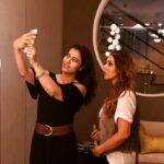Kajol Instagram - Even the coffee echoes in this wonderfully done place ;). Kudos @gaurikhan . Chic !