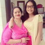 Kajol Instagram - #tb to a happy Diwali moment ❤