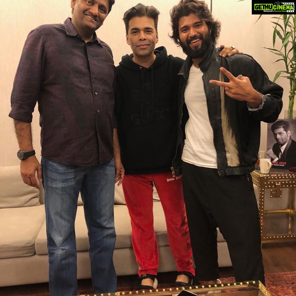 Karan Johar Instagram - Had the pleasure to be the first to see #dearcomrade ! What a powerful and intense love story !!! Top notch performances by @thedeverakonda and @rashmika_mandanna !! The film is exceptionally moving and leaves you with such an important and relevant message! Strongly directed by debut director @bharatkamma and wonderfully produced by @mythriofficial !! Exceptional music by #justinprabhakaran Glad to ANNOUNCE that @dharmamovies will be producing the Hindi remake of #dearcomrade !! Super excited about this!!!