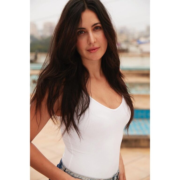 Katrina Kaif Instagram - Sunday’s with my favourite ☕️ @abheetgidwani 🧡