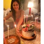 Katrina Kaif Instagram – 🎂 + 🏠 = 🧡thank u for all the birthday wishes 🎊 💝