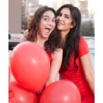 Katrina Kaif Instagram - Come celebrate Galentine's Day with me and my galentine ❤ Head over to @kaybykatrina to know more! GALENTINES -👯‍♀️💛 #Galpalsarethebest #GalentinesDayWithKayBeauty #ShadesOfLove #GalentinesDay #BeMyGalentine #ItsKayToBeYou
