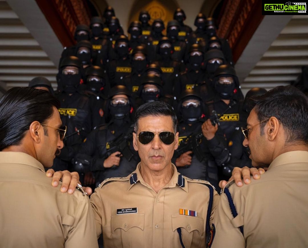 Katrina Kaif Instagram - #Sooryavanshi releasing March 27, 2020 @ajaydevgn @akshaykumar @ranveersingh @itsrohitshetty @karanjohar @reliance.entertainment @rohitshettypicturez @dharmamovies #CapeOfGoodFilms