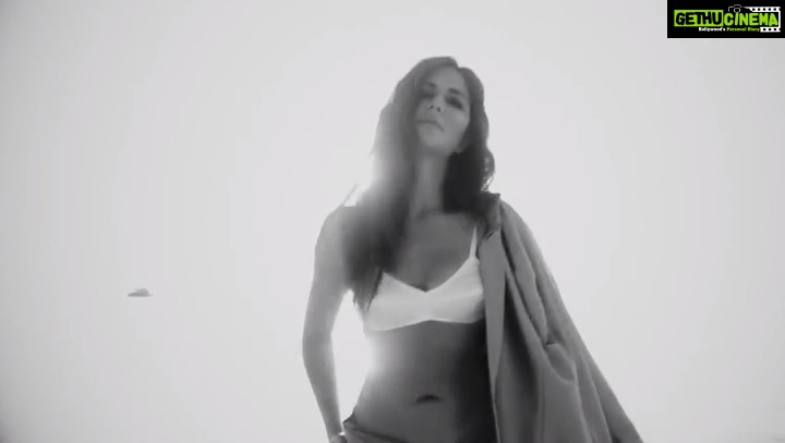 Katrina Kaif Instagram - #BTS for @ElleIndia Editor-in-Chief: @supriya.dravid Shot: @nirvairrai Editing: @kanakaksharma and @nirvairrai Stylist: @rahulvijay1988 Hair : @yiannitsapatori / @fazemanagement Make-Up : @danielcbauer / @artistfactoryindia Assisted By: @pujarinighosh, @kiddoo11, @girl_in_motorboots (STYLING) Location courtesy : @fairmont.maldives