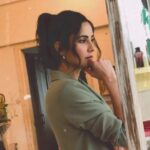 Katrina Kaif Instagram – Photoshoot bts dump 🌞