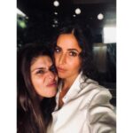 Katrina Kaif Instagram - Reminiscing with @anaitashroffadajania of our first meeting many a year ago ❤️🌟