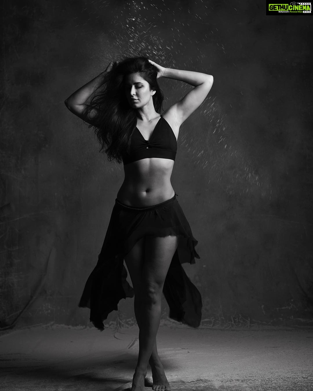 Katrina Kaif Instagram - Light , shadow and soul 📷 #tarunvishwa
