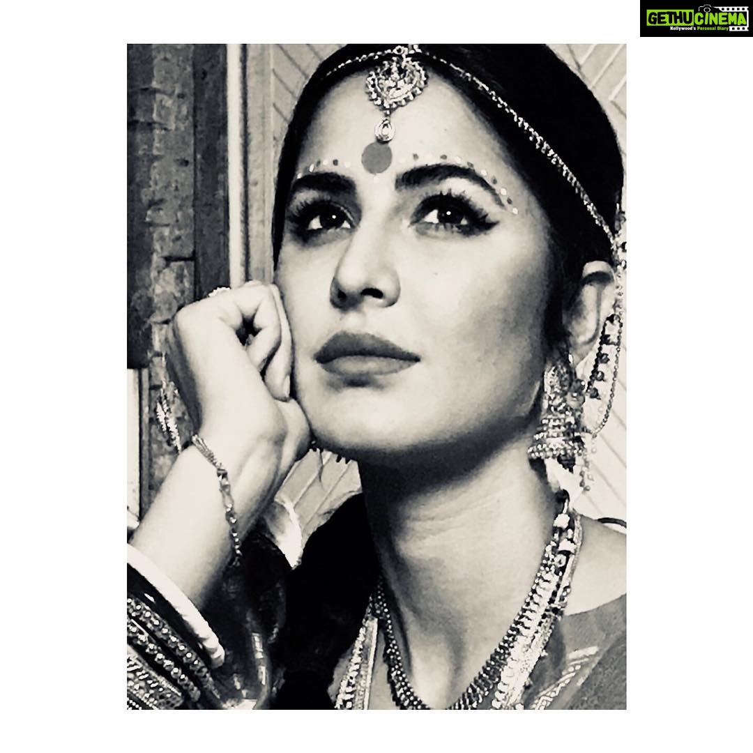 Katrina Kaif Instagram - आज 4 ज़ीरो 📷 by @aanandlrai ♥️